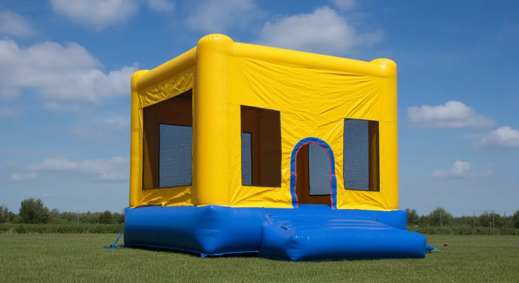 Why Bounce Houses Are a Hit at Every Family Gathering